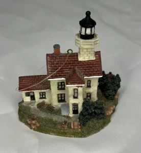 Harbour Lights Grand Traverse Lighthouse Figurine 1990s Country lakehouse - Picture 1 of 9