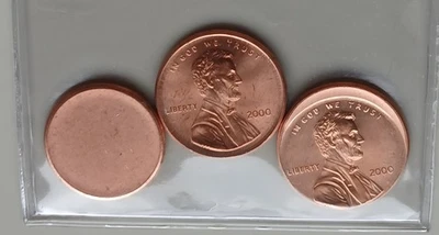 3 Piece Error Coin Set Blank Planchet-2000 Broadtruck-2000 Off Center UNC - Image 1 of 2