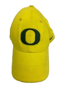 Nike Oregon Ducks Hat Men One Size Fits All Yellow Dri-Fit Stretch Fitted Cap - Picture 1 of 18