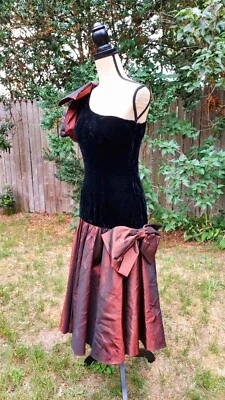 VTG 80'S ALYCE DESIGNS BRONZE & BLACK VELVET BOW ACCENT PARTY DRESS - Image 1 of 4