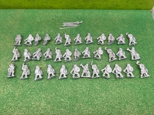 Britannia 20mm Miniatures 36 Warriors White Metal Figures Vikings VK1-6 - Picture 1 of 5