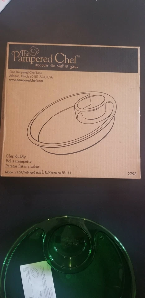 Pampered Chef Chip & Dip Green Serving Bowl Party Guest Tray # 2793 Retired New  - Image 1 of 3