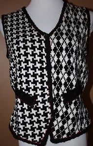 Curio Black White Argyle Geometric Sweater Vest Chenille M - Picture 1 of 4