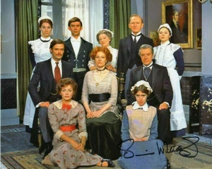 Television Autograph: SIMON WILLIAMS (Upstairs Downstairs) Signed Photo - Picture 1 of 1
