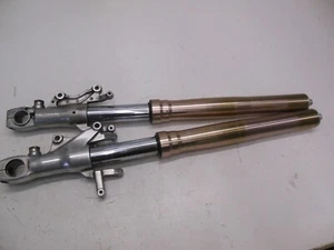 EE28 Kawasaki ZX 7 R 1998 Fork Set Has Scratches 44070-1490-KF - Picture 1 of 13
