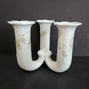 Catherine By Rosenthal Continental Classic Rose Three Light Candlestick 4 3/4" H - Picture 1 of 9