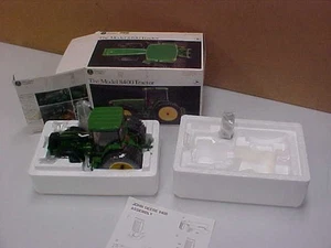 1:32 JOHN DEERE PRECISION 8400 TRACTOR NEW IN BOX 1995 - Picture 1 of 6
