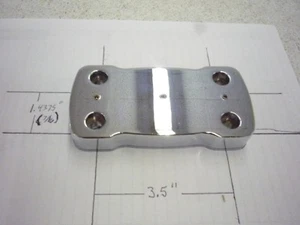 HD HARLEY DAVIDSON DYNA SPORTSTER SOFTAIL TOURING HANDLE BAR CLAMP W/ SET SCREWS - Picture 1 of 8