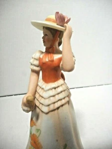 Enesco 1986 Nicole mit Mohnblumen Porzellan Figur Sammlerstück August Geburtstag - Bild 1 von 12