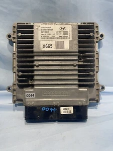 2009-2014 Hyundai Sonata Engine Control Module Unit ECM 39101-2G665 39111-2G665 - Picture 1 of 3