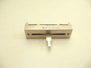 Panasonic SA-700 EMPFÄNGERTEILE - Steuerschieber - Lautstärke usw.  50K - Bild 1 von 2