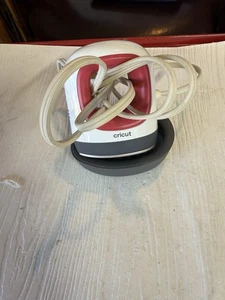 Cricut easypress Mini heat press Iron for vinyl  - Picture 1 of 2