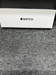 Apple Watch SE 2nd Gen 40mm GPS Silver w/ S/M Denim Sport Band MXEC3LL/A - Photo 1 sur 2