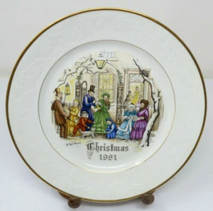 Royal Worcester Christmas Plate 1981 CHRISTMAS DAY No.3 in a Series of 4 - Picture 1 of 4