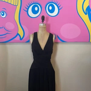 BCBGMAXAZRIA langes Kleid mit niedrigem Rücken schwarz - Bild 1 von 14
