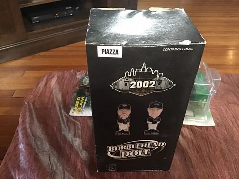2002 Mike Piazza Trust for Children 2002 Bobblehead MLB Player NIB Cover