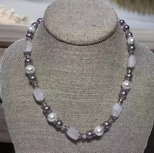 beautiful beaded necklace With Rose Quartz - Picture 1 of 6