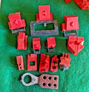 Ideal Lockout and other makes One Lot of 13 pieces - Picture 1 of 5
