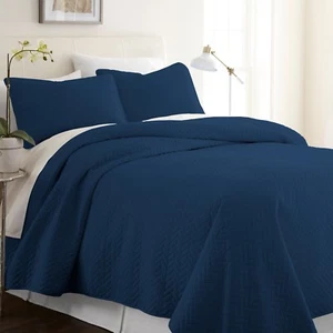 Quilted Lightweight Coverlet Bedding Set Fashion Collection By Kaycie Gray - Picture 1 of 42