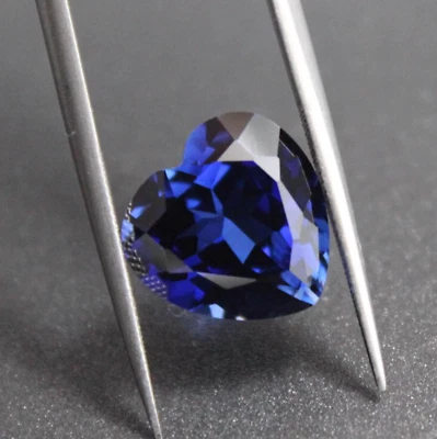 Lab Created Blue Sapphire Corundum Heart Faceted Loose Stones (3x3mm - 15x15mm) - Image 1 of 2