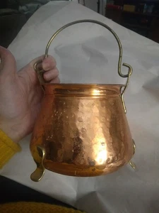Kupfer Messing Kessel Eimer mit Fußgriff gehämmert bezaubernd Hexe Zauber Wicca - Bild 1 von 9