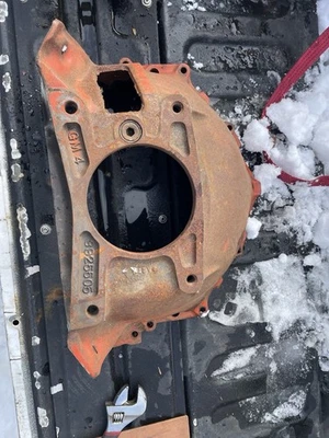 Camión Chevy GMC 66 67 68 69 70 71 72 73 1973 1966 1967 1968 Bellhousing 3925505 Foto 1 de 4