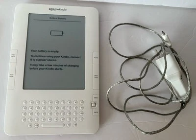 亚马逊 Kindle D00511 第 2 代捆绑出售物品 2GB 6 英寸 仅零件! 电池坏带充电器 — 第 1/4 张图片