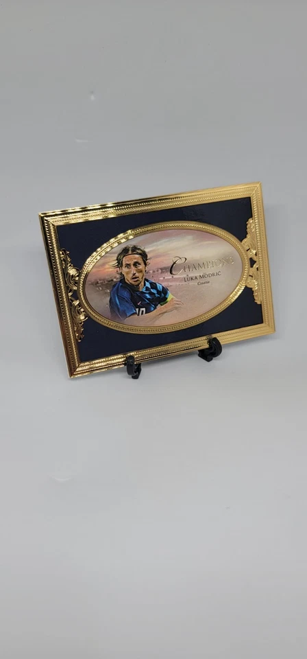 Champions Futera Luka Modric Золотая Рама 7/14 - Изображение 1 из 4