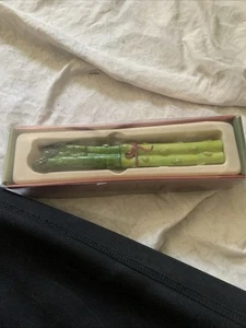 Kitchen peeler in asparagus case 8”NIB - Bild 1 von 7