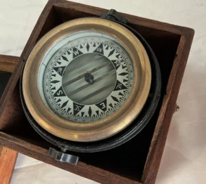 Bussola cardanica nautica vintage Crittenden in scatola di legno originale - Foto 1 di 5
