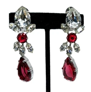 Vintage Schreiner Ohrringe rot klar Strass invertiert lang Clip-Ons Schmuck - Bild 1 von 10