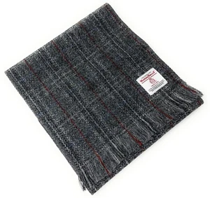 Harris Tweed Schal in grauem Tartan Design - Bild 1 von 8