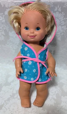 Muñeca bebé Mattel Vintage Luv A Bubble Tender Love Girl 1978 en túnica floral azul Foto 1 de 4