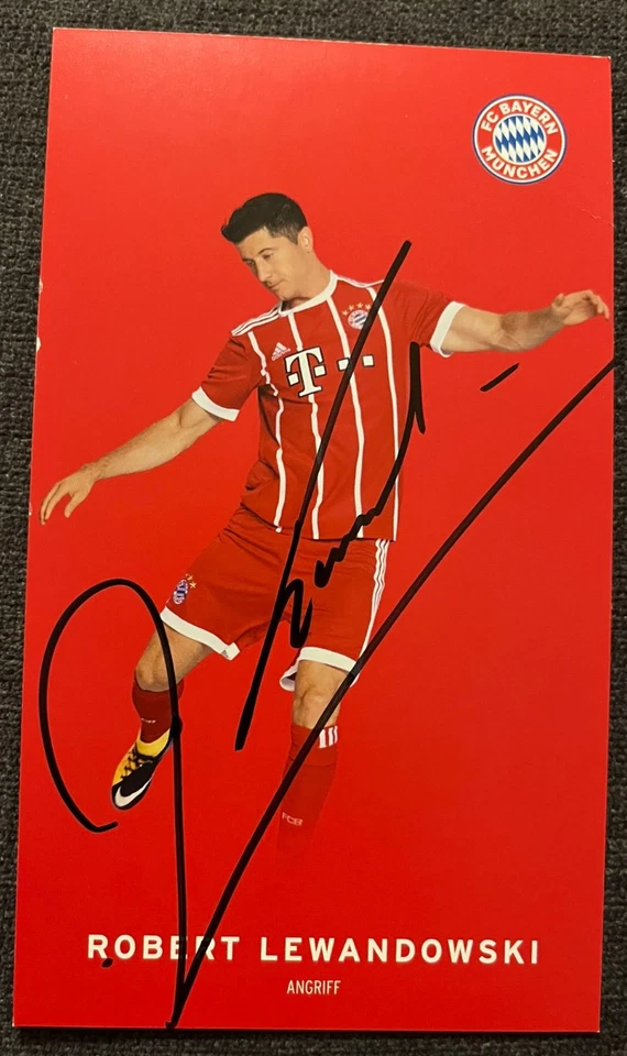 ORIGINAL Autogramm Robert Lewandowski FC Bayern München 2017/2018 - Bild 1 von 1
