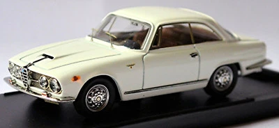 Alfa Romeo 2000 Sprint cupé 1960-62 blanco 1:43 Bang Foto 1 de 4