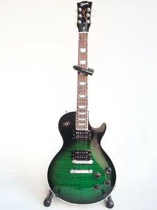Guitare miniature Axe heaven - Gibson Les Paul anaconda burst Slash - Foto 1 di 10