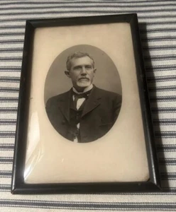 Antikes viktorianisches Gentleman Foto von 1880 im Rahmen - Bild 1 von 5