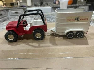 2485 - Vintage Tonka Jeep With Stables Trailer! Excellent Condition! - Picture 1 of 15