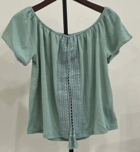 COLLOSEUM Women's Top Pullover Short Sleeve Small Mint Green Lace Front NWT - Picture 1 of 9