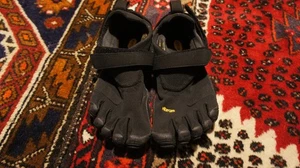 Damenschuhe Vibram FiveFingers KMD Sport 2.0 Größe 7,5-8 21W3601 - Bild 1 von 8