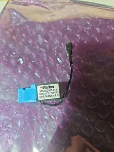 PARKER 990-000301-011 24v 50psi NEW. #s17 - Picture 1 of 2