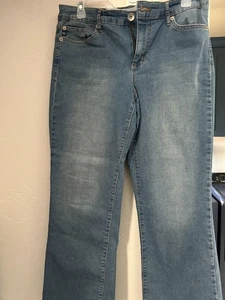 CHAPS BY MID RISE CROP KICK JEANS Light Blue Size 10/30 - Picture 1 of 3