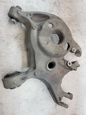 13 14 15 16 17 2018 2019 2020 Ford Fusion brazo de control de resorte inferior trasero derecho  Foto 1 de 4