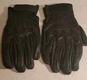 HARLEY DAVIDSON MOTORCYCLE RIDING GLOVES BLACK LOGO LEATHER SIZE MEDIUM - Picture 1 of 4