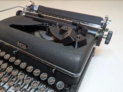 Royal QDL / Arrow / Aristocrat Schreibmaschinenfüße - 4er Set - Bild 1 von 4