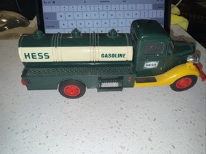 1986 Hess Fuel Tanker for parts or repair - Picture 1 of 7