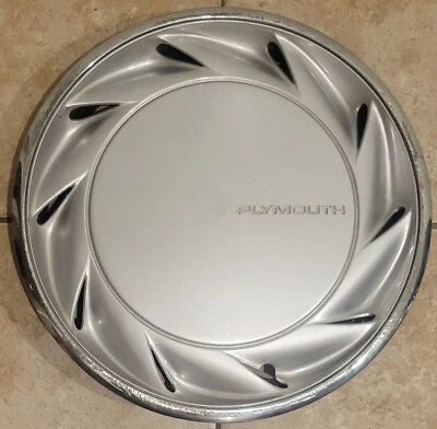 Cubierta de rueda tapacubos #0T 4472246 OEM 1991-93 Plymouth Voyager Acclaim Sundance 14" Foto 1 de 4