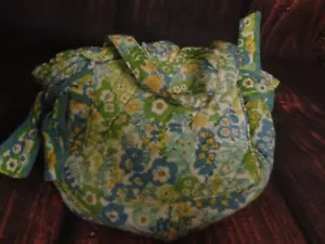Vera Bradley Mini Purse With Magnetic Closure - Picture 1 of 4