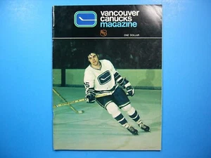 1971/72 VANCOUVER CANUCKS TORONTO MAPLE LEAFS PRESEASON PROGRAM ROSAIRE PAIEMENT - Picture 1 of 8