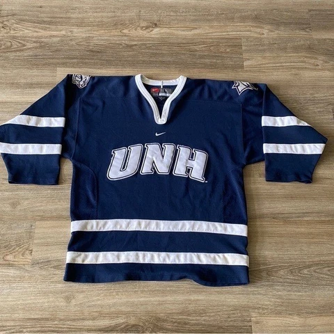 VINTAGE NIKE UNH WILDCATS BLUE HOCKEY JERSEY MENS LARGE Cover